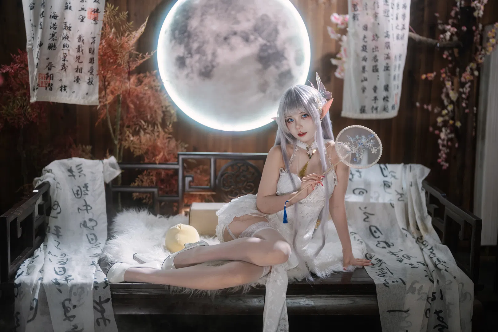 【阿尔比恩cos】碧蓝航线月色下的慵懒白裙精灵 - 第 8 张