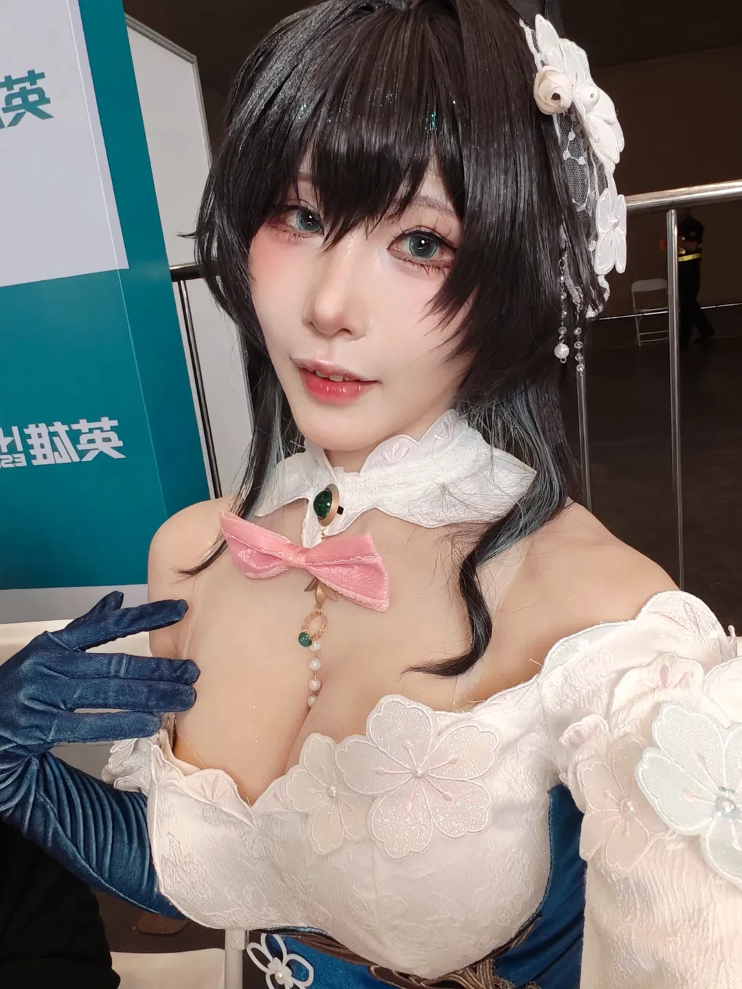 郑州漫展嘉宾体验，这套女团风装扮细节拉满 - 第 4 张