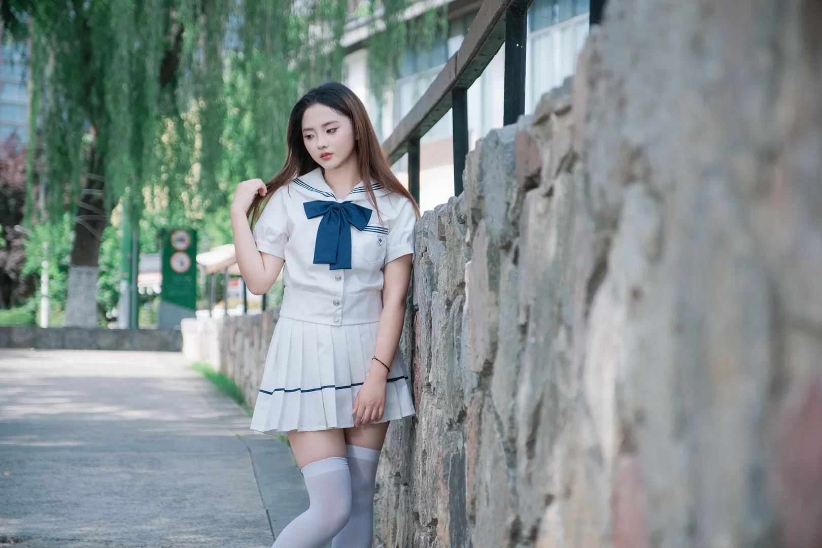 雾水连天里的JK制服少女写真 - 第 5 张