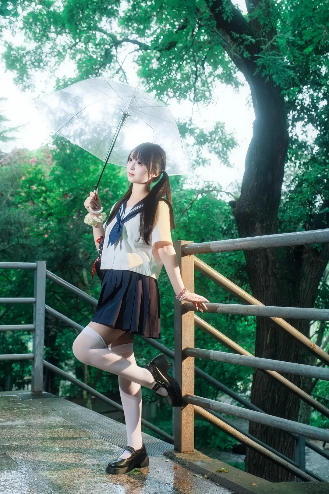 雨后台阶上的水手服JK少女写真 - 第 8 张