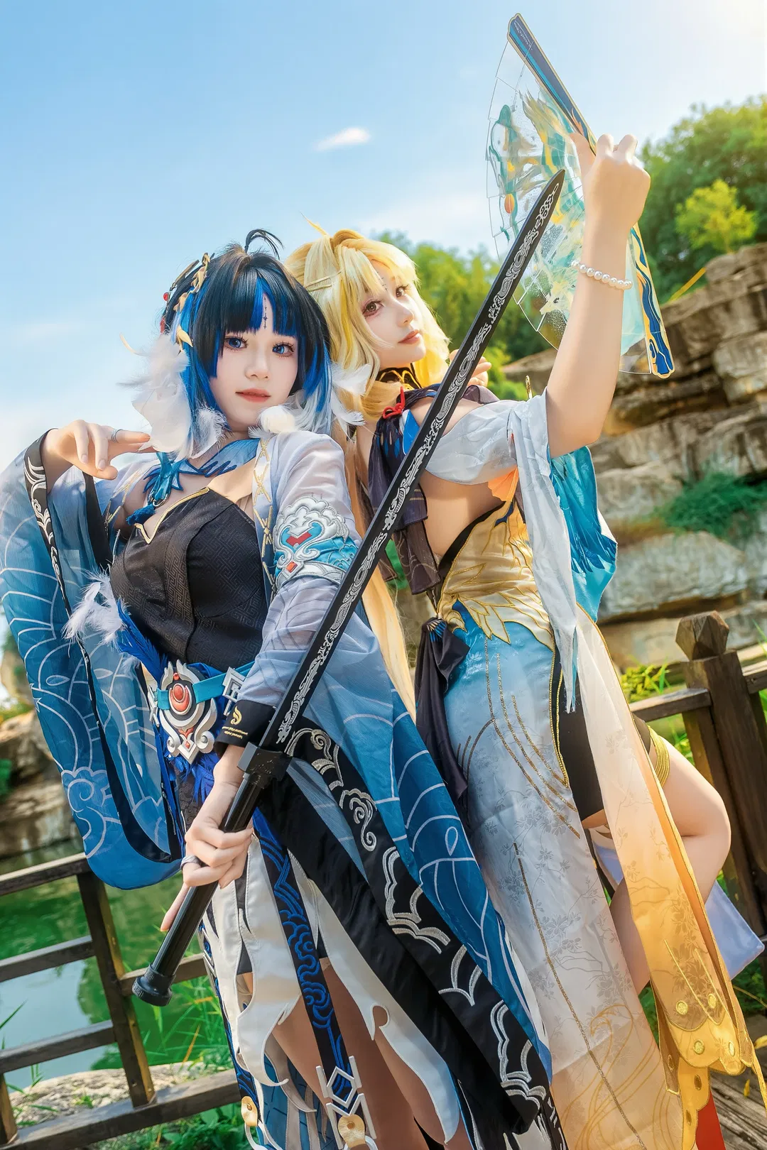 【穗穗秧秧cos】鸣潮姐妹花的园林日常 - 第 1 张