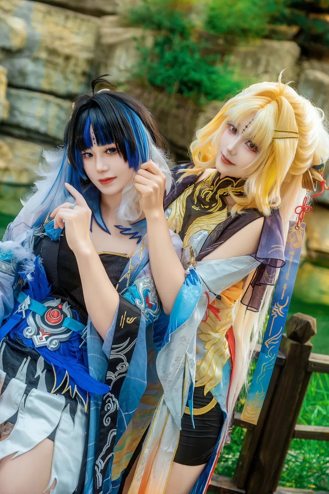 【穗穗秧秧cos】鸣潮姐妹花的园林日常 - 第 3 张