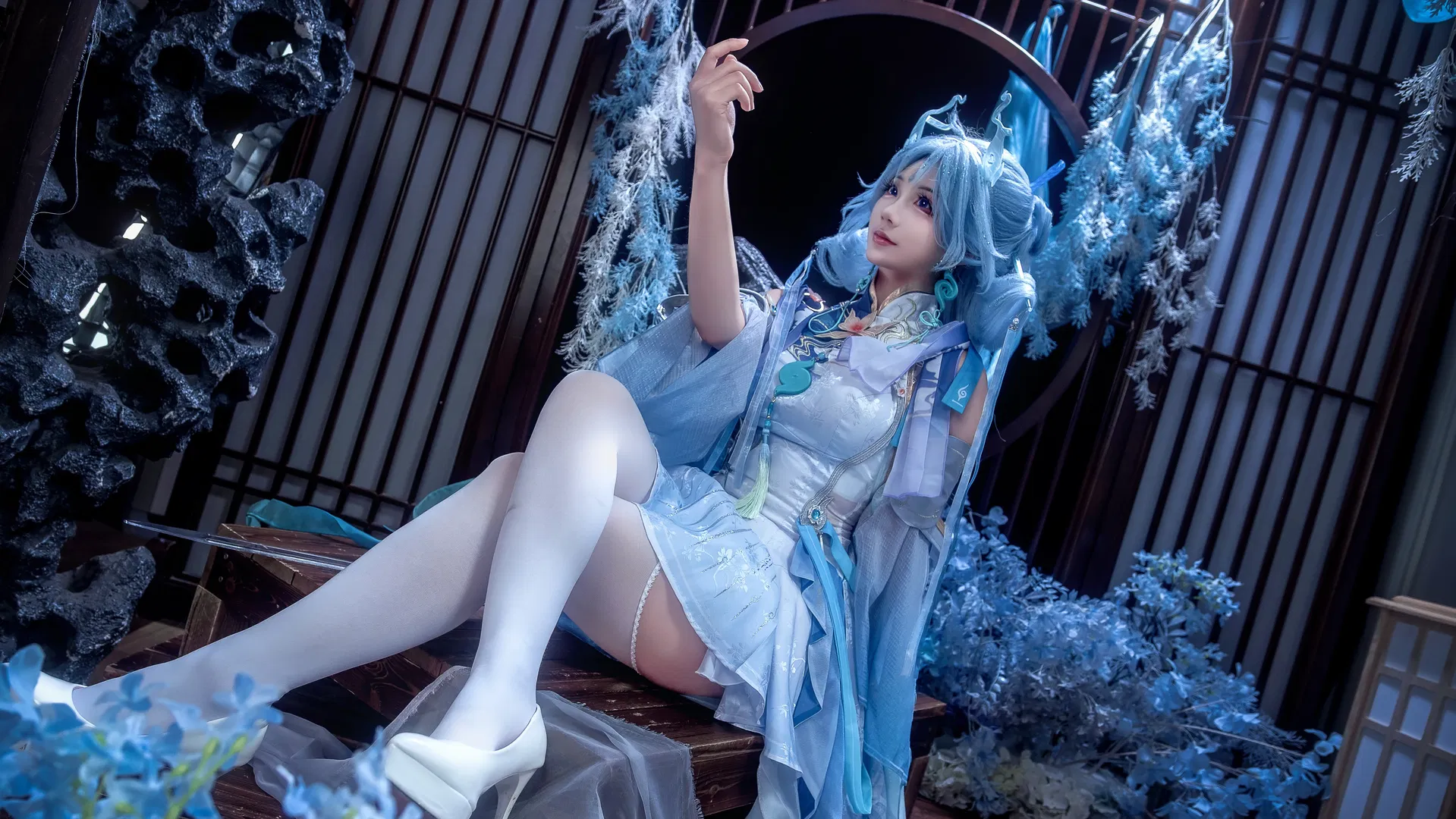 【清宵cos】鳴潮蜃雲燈影，凡塵劍心