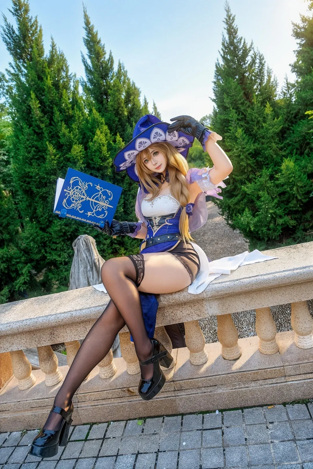 【麗莎cos】原神魔法使的外景記錄，紫玫瑰與舊書的奇妙碰撞 - 第 3 張