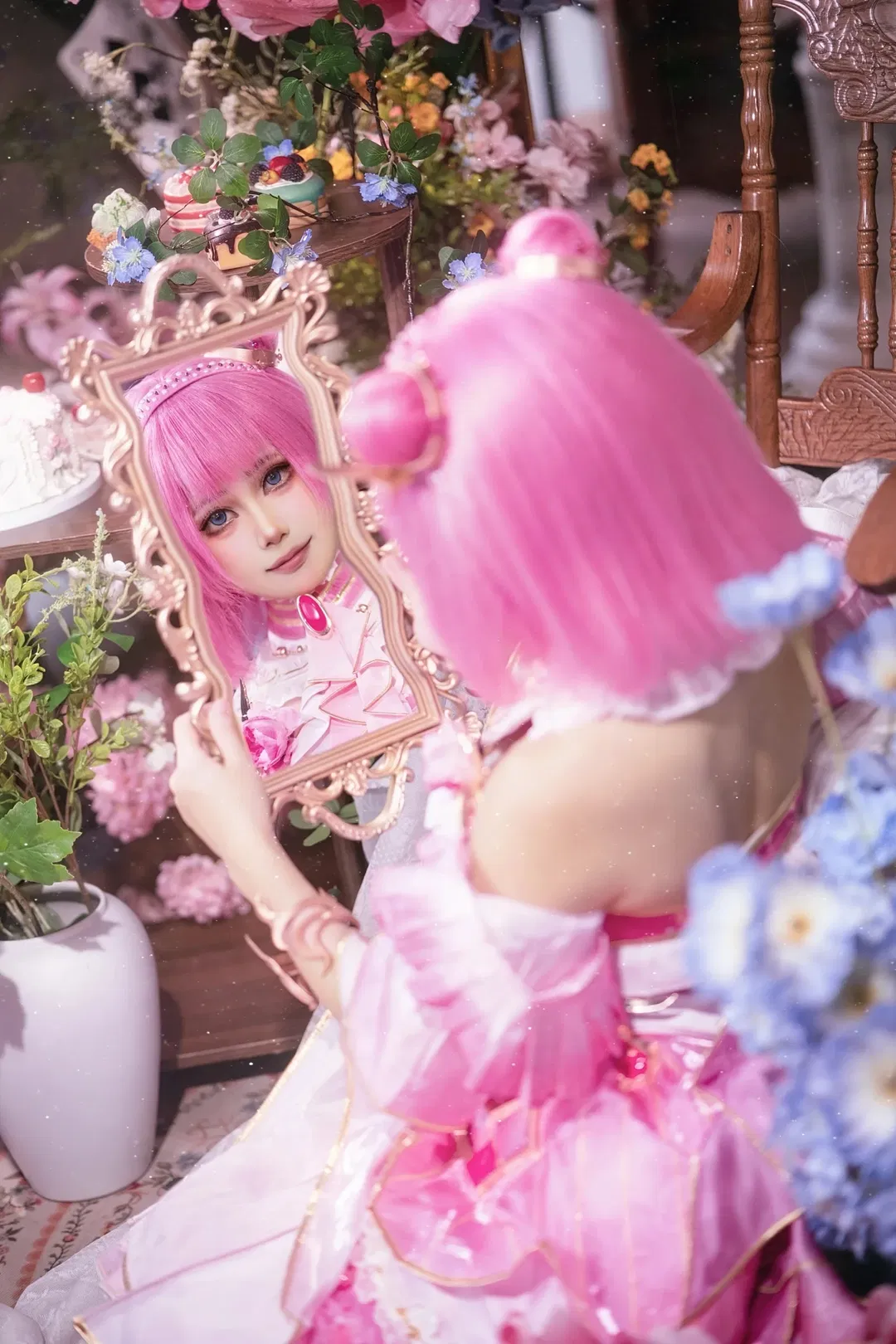 【陈樱儿cos】神印王座粉色猎魔团动作参考 - 第 11 张
