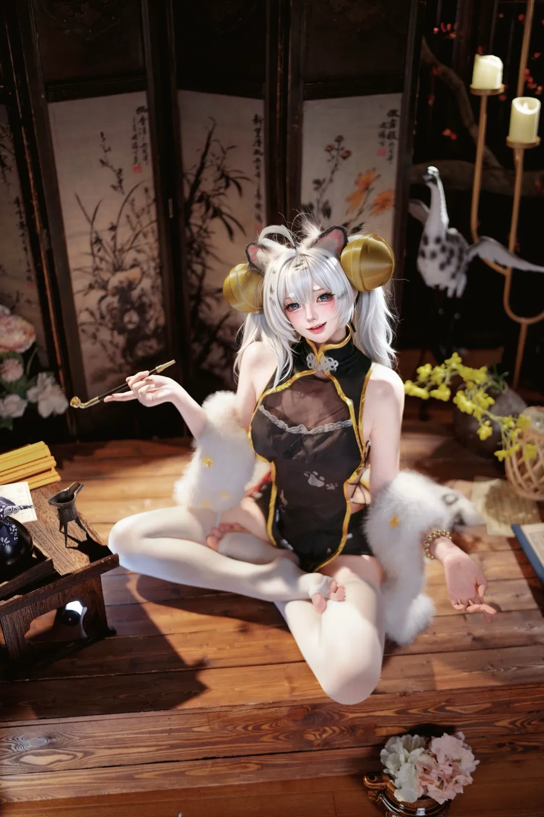 【白虎娘rikocos】古风木屋内慵懒迷人的兽娘 - 第 2 张