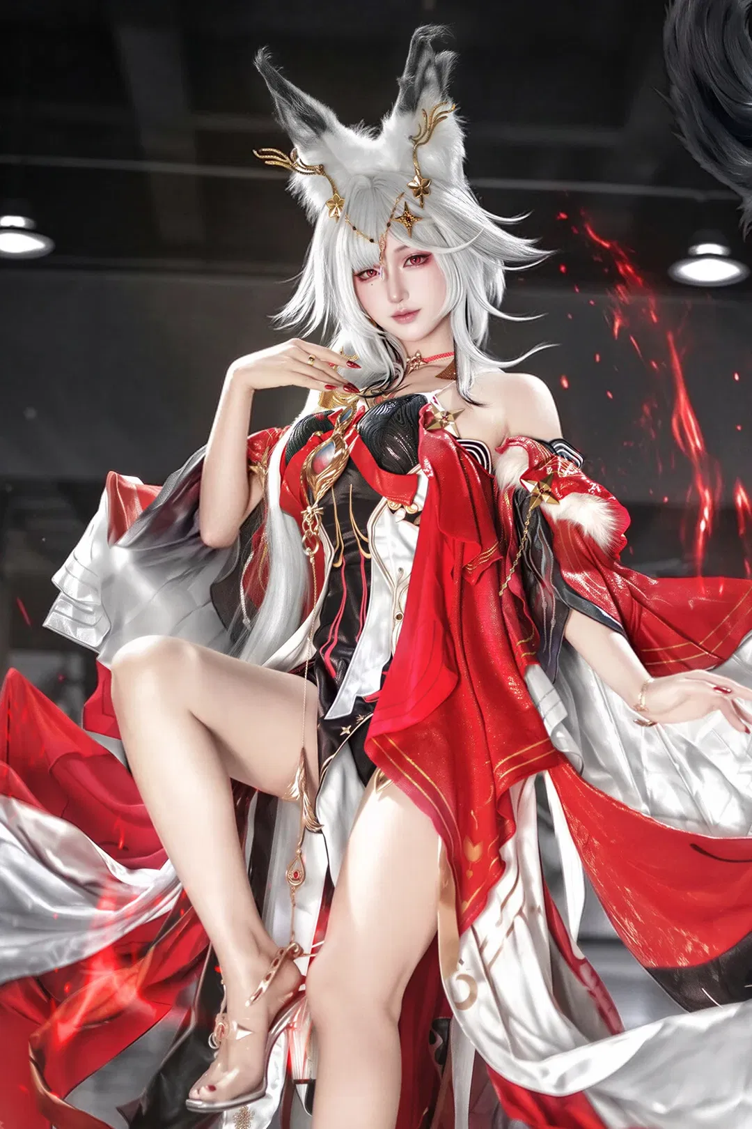 【心月狐cos】鳴潮心月狐，紅白黑交織的華麗視覺 - 第 1 張