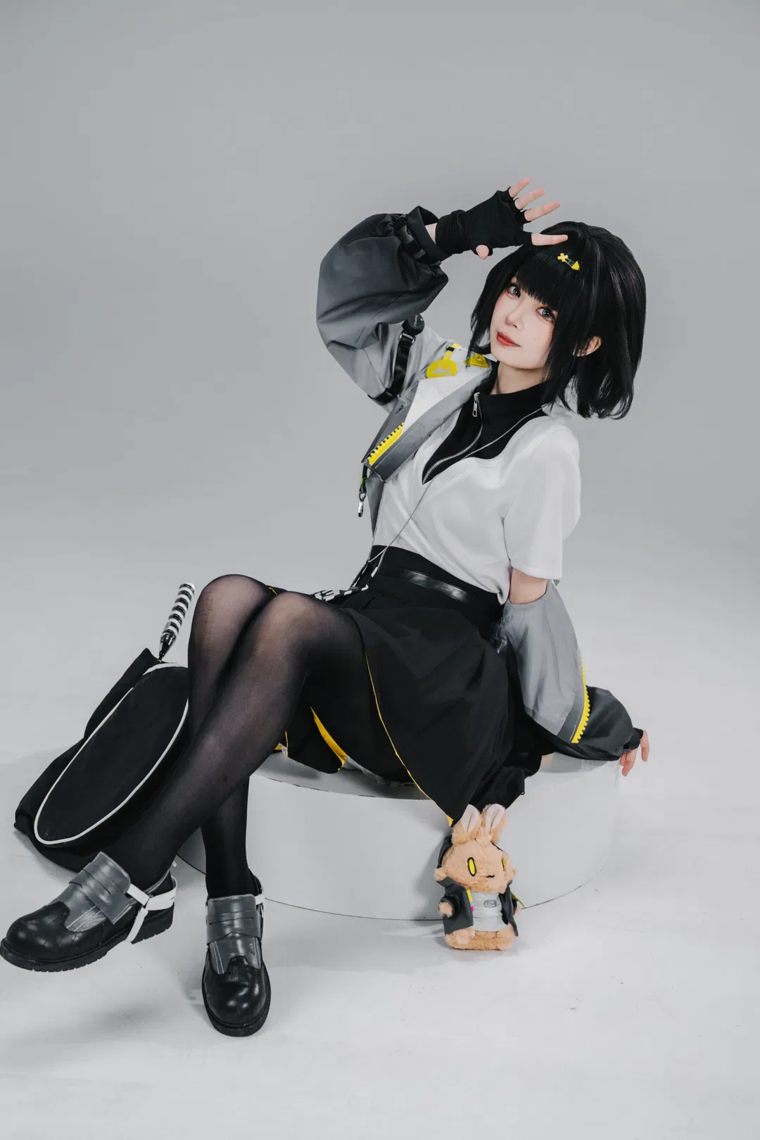 【女管理员cos】明日方舟终末地，机能风与日常感完美结合的穿搭 - 第 1 张