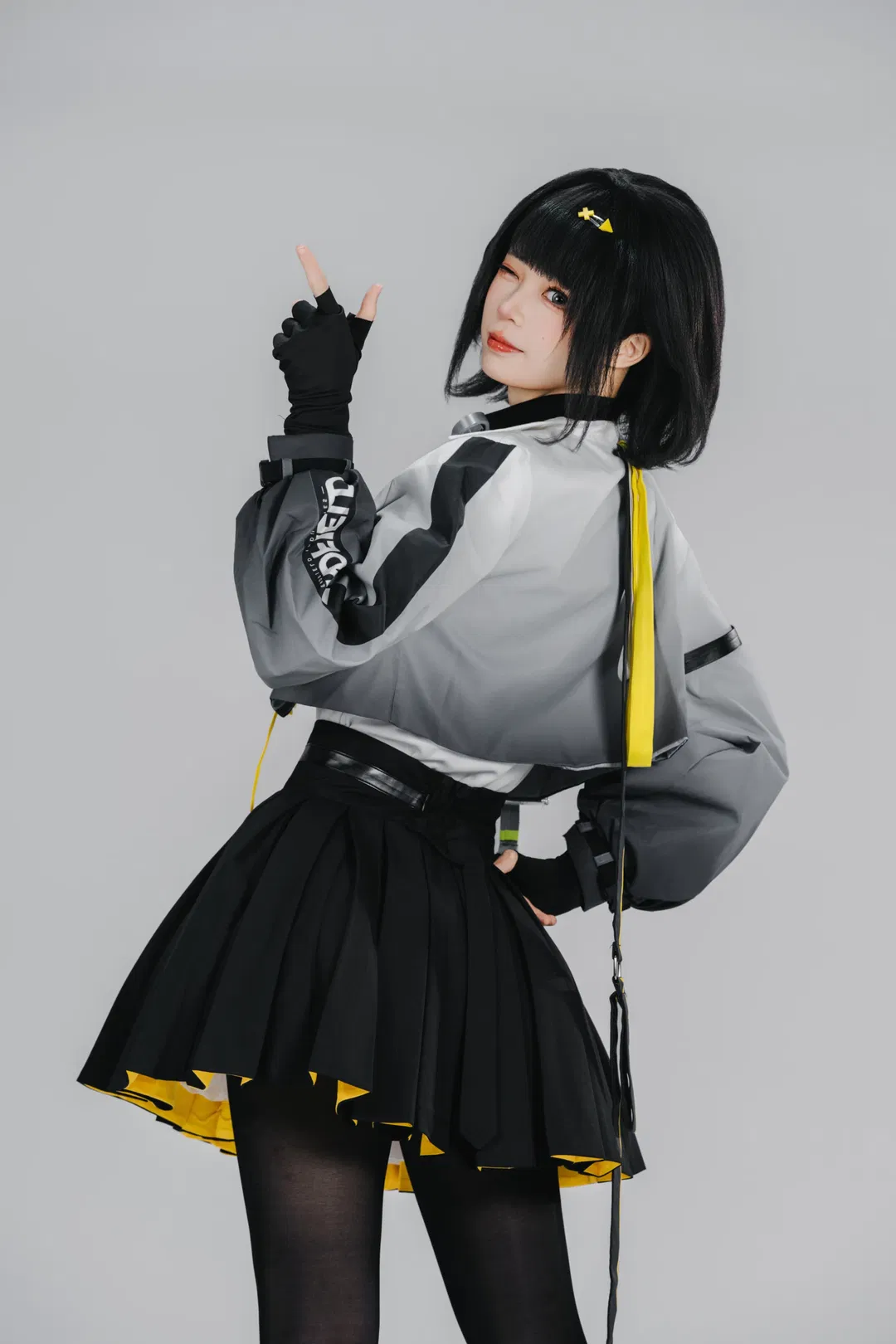 【女管理员cos】明日方舟终末地，机能风与日常感完美结合的穿搭 - 第 5 张