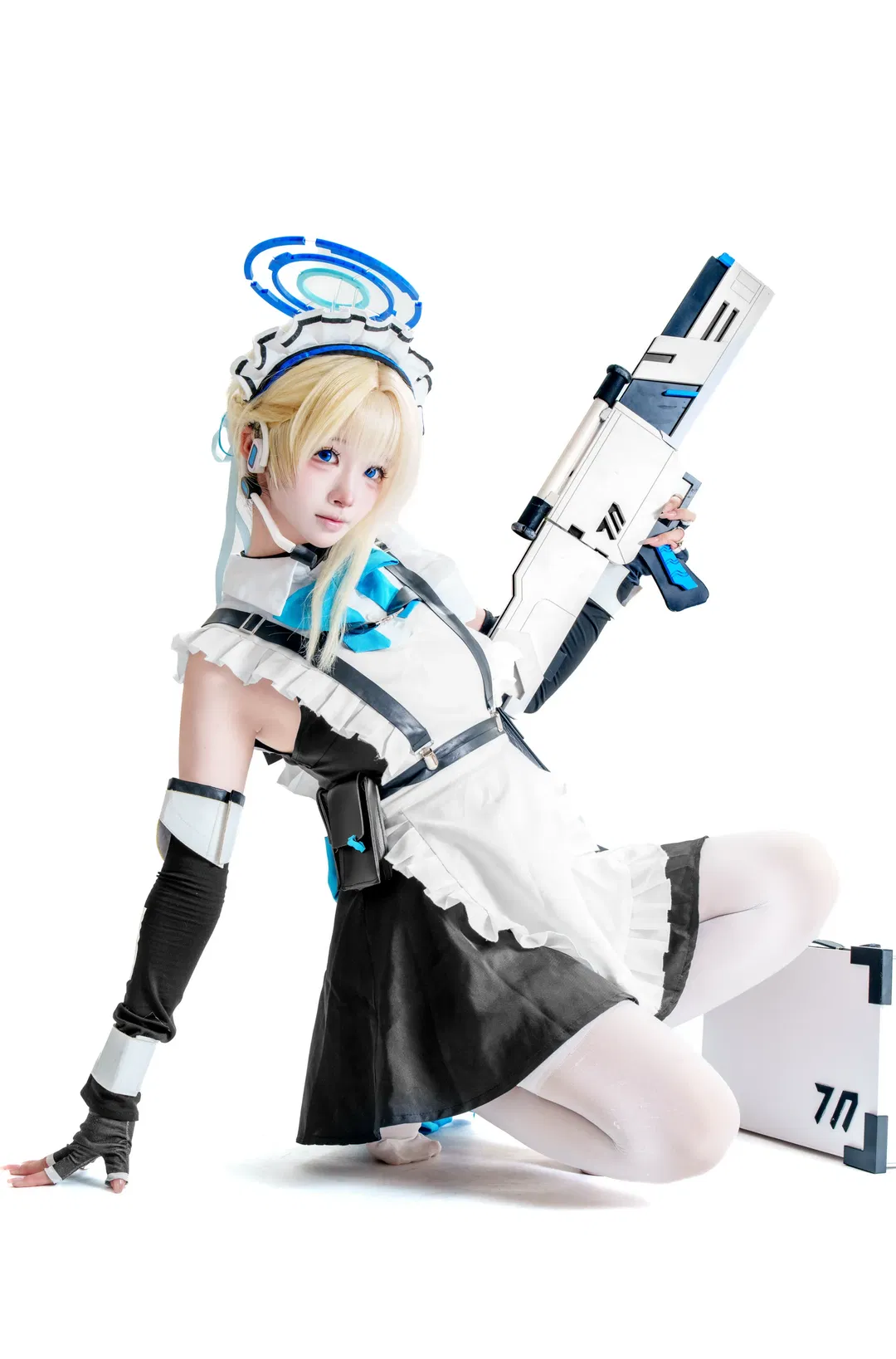 【飛鳥馬時cos】科幻女僕的戰鬥姿態棚拍記錄 - 第 2 張