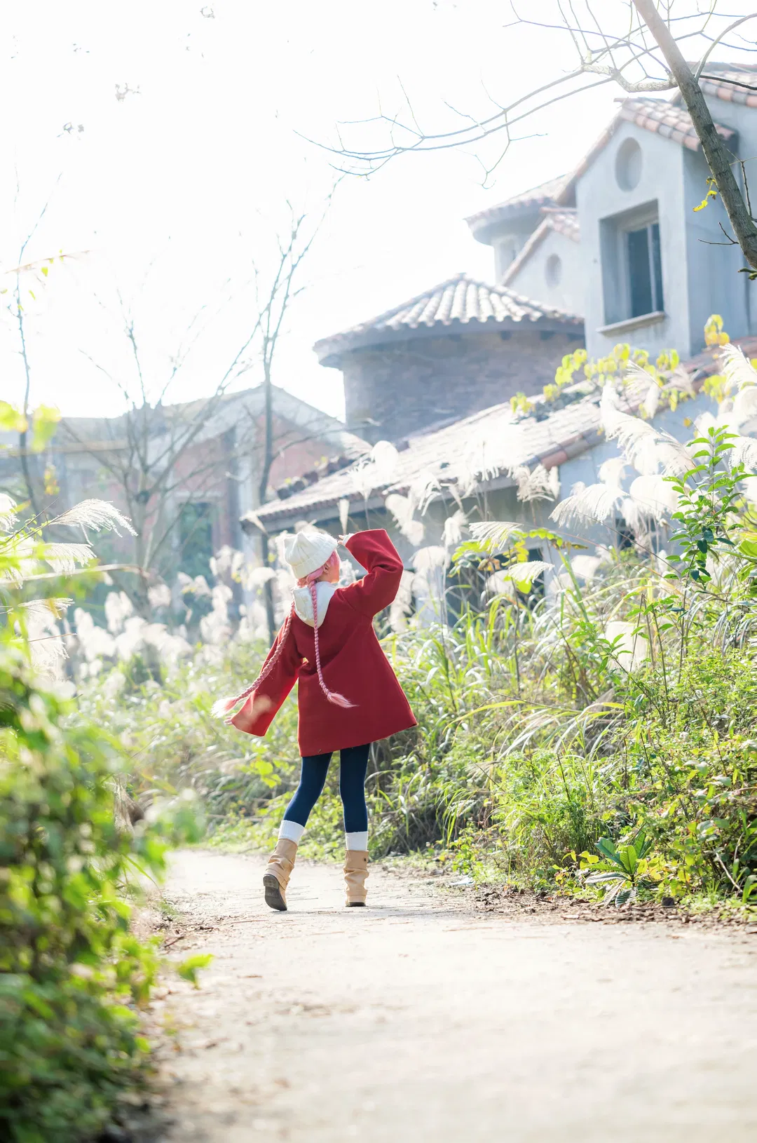 【八千代cos】末日后酒店废墟芦苇荡里的旅行正片 - 第 1 张