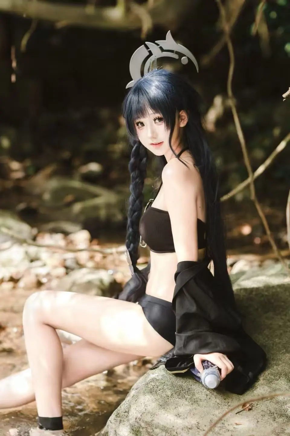【龙华妃咲cos】碧蓝档案里的溪流清凉夏日 - 第 4 张