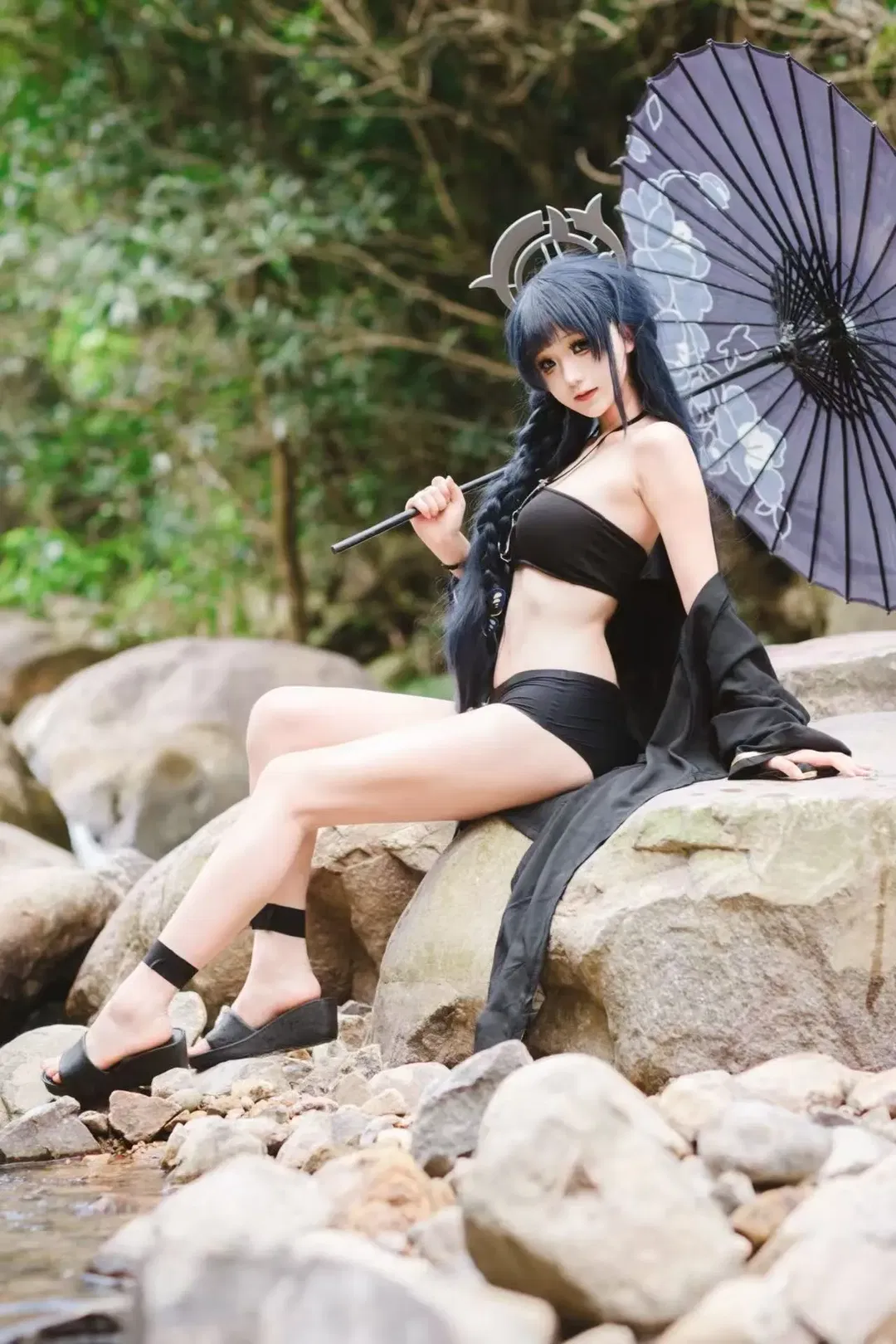 【龙华妃咲cos】碧蓝档案里的溪流清凉夏日 - 第 6 张