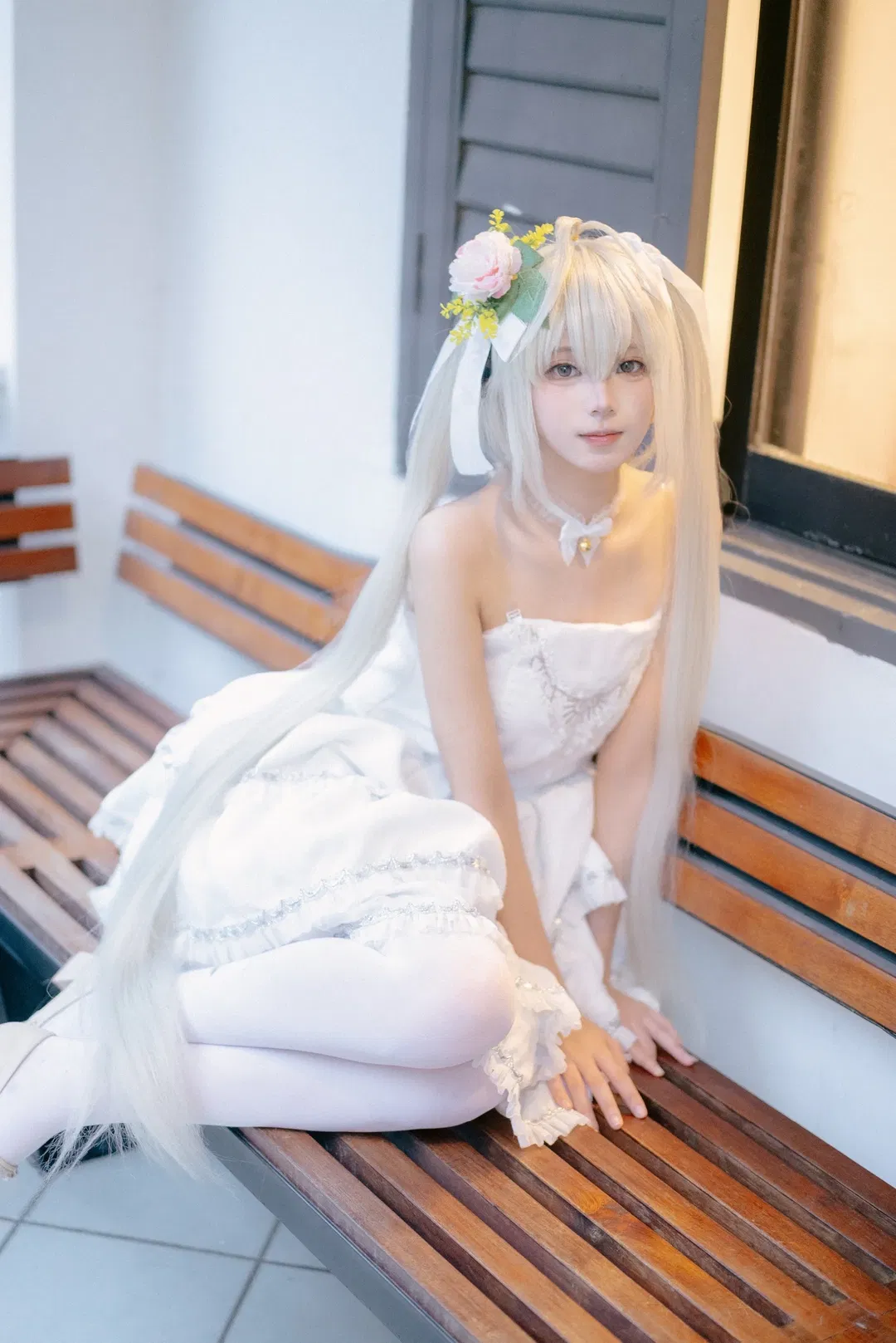 【春日野穹cos】花嫁造型的穹妹，白丝与兔子的治愈时光 - 第 2 张