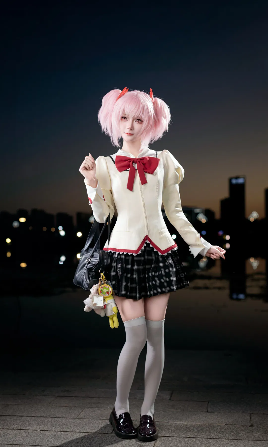 【鹿目圆cos】魔法少女小圆成都世界线漫展夜景场照 - 第 2 张