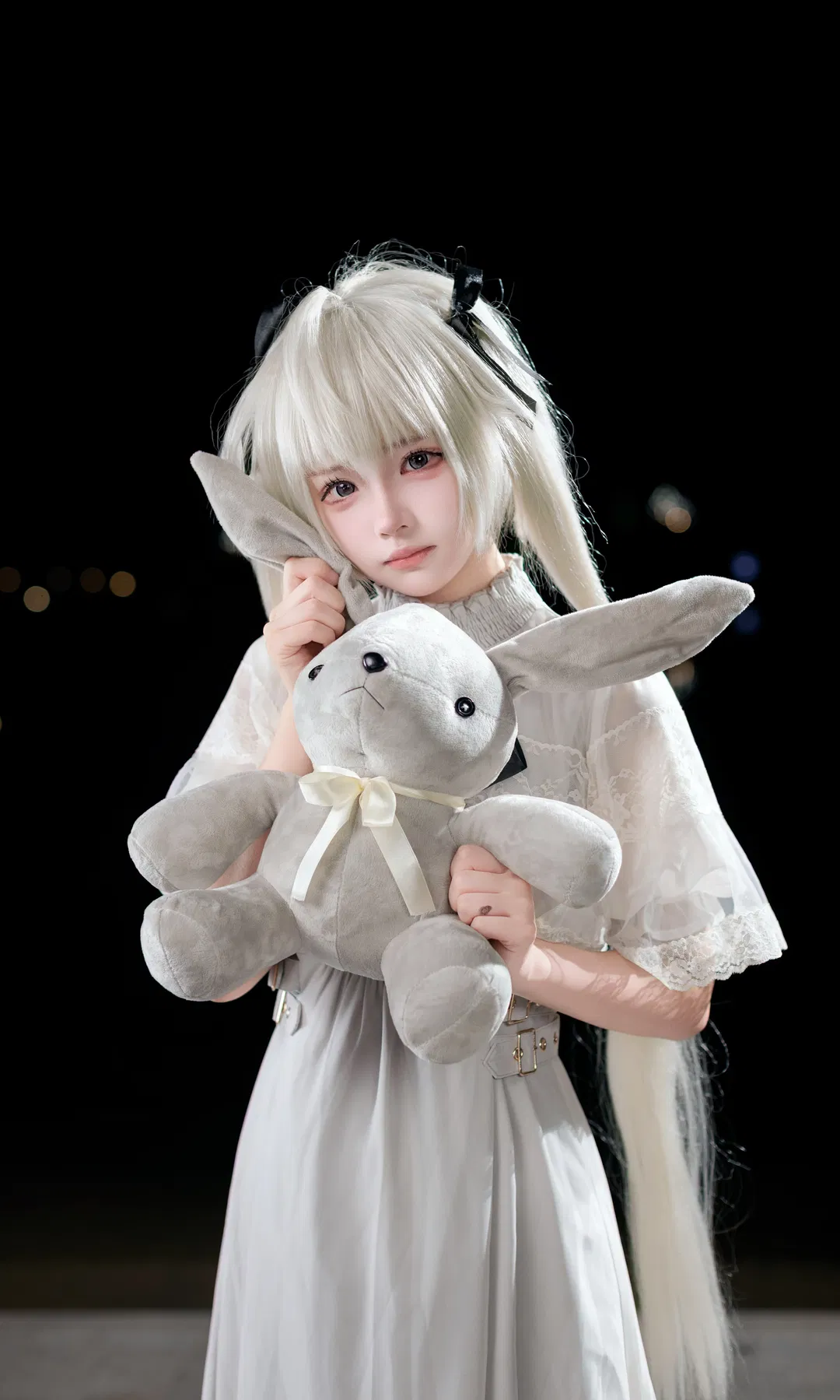 【春日野穹cos】緣之空裡的經典銀髮白裙造型 - 第 5 張