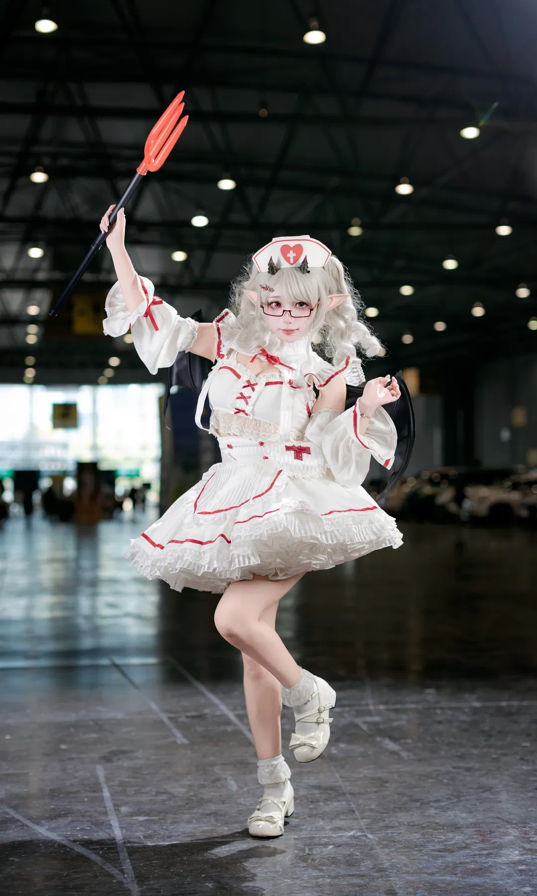 漫展返图，尝试了带恶魔元素的护士风造型，效果很惊喜 - 第 3 张