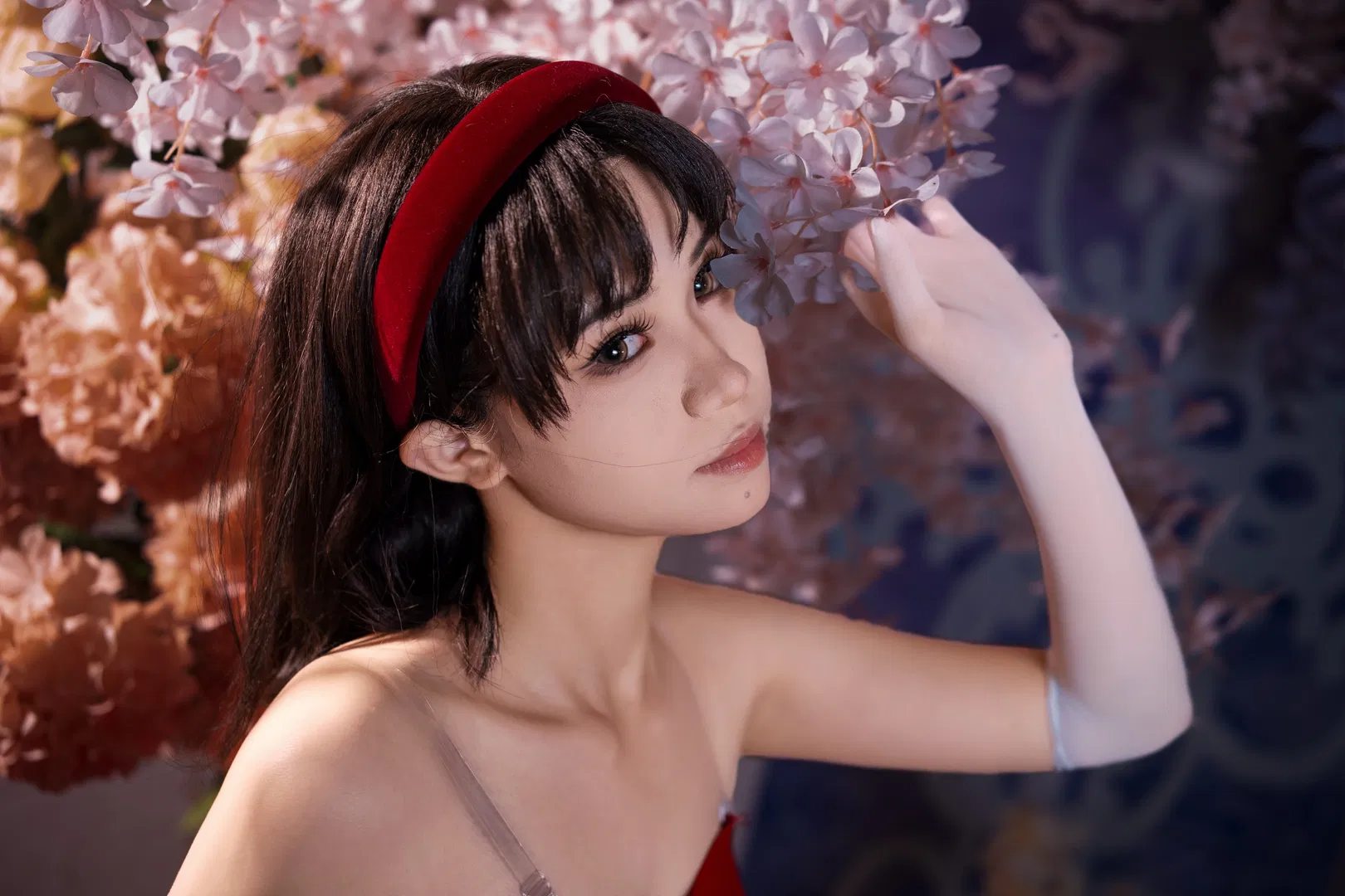 【未麻cos】霧越未麻的紅裙，重現未麻的部屋 - 第 3 張