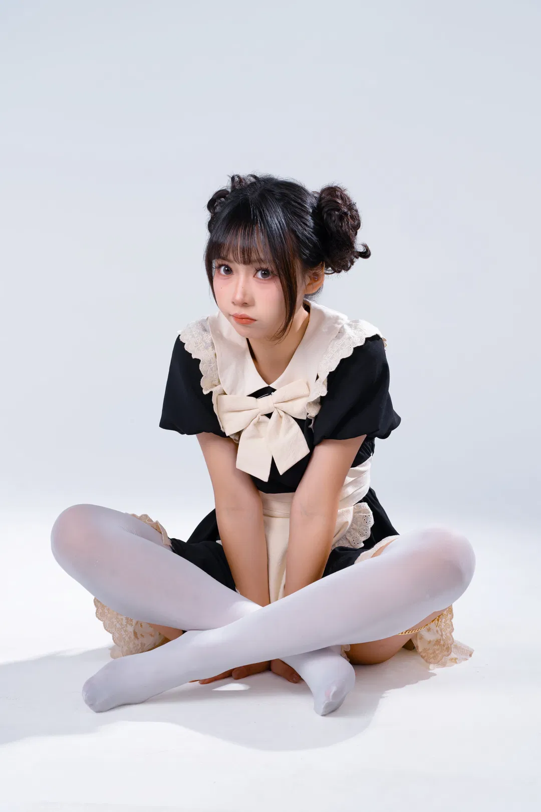 Pure white studio diary: Maid outfit and White stockings styling records - Image 5