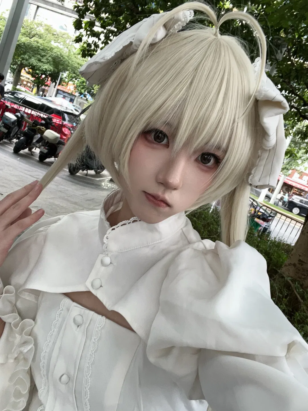【春日野穹cos】十二年后再战穹妹，这套白色洋装太有挑战性了 - 第 3 张