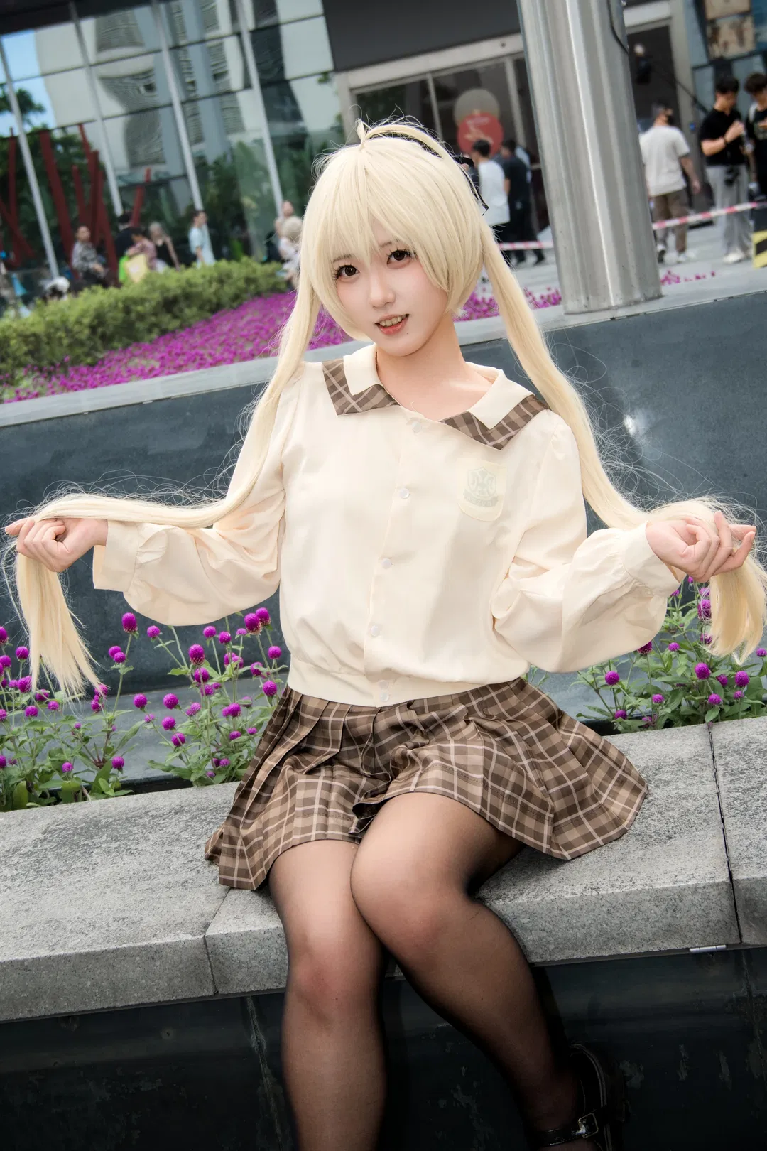 【穹妹cos】风吹过漫展，棕色格纹校服的秋日漫展返图 - 第 6 张