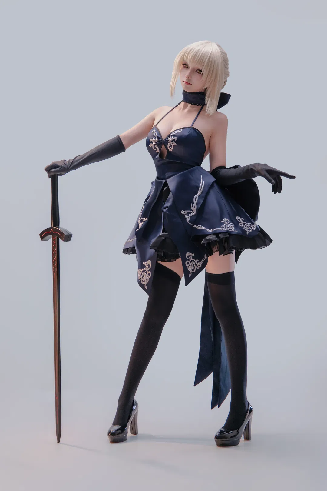 【Saber cos】来一点小小的二次元震撼，Saber站姿九宫格挑战 - 第 3 张