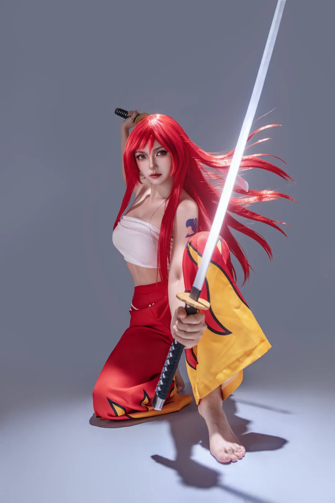 妖精的尾巴艾露莎cos，双刀姿势动作拍摄分享 - 第 2 张