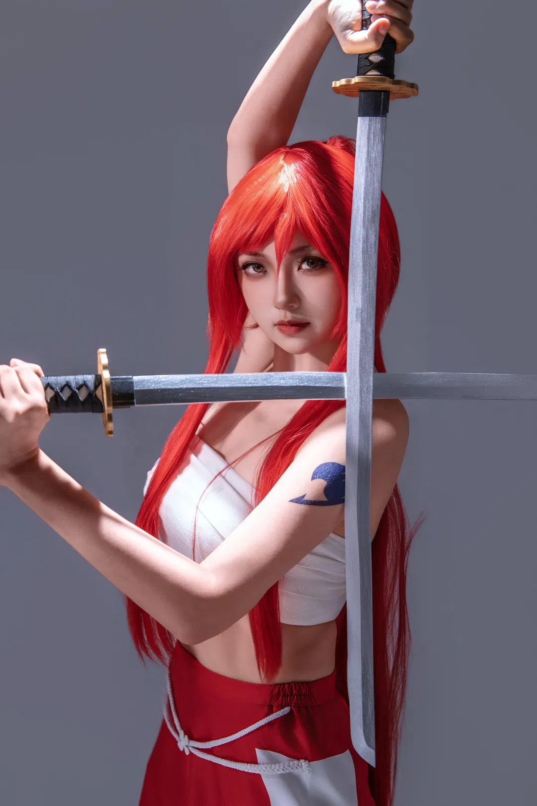妖精的尾巴艾露莎cos，双刀姿势动作拍摄分享 - 第 7 张