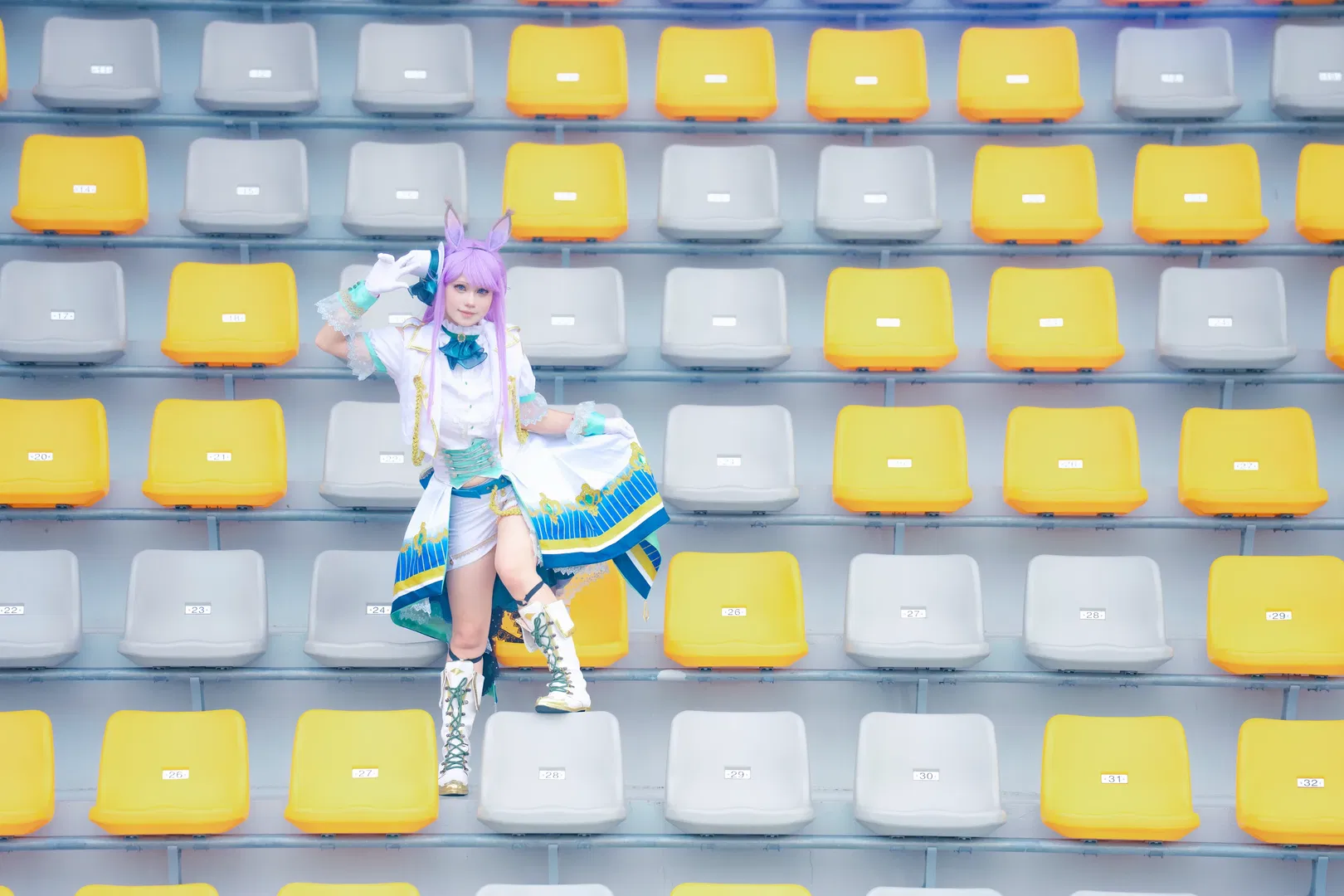 【目白麦昆cos】蓝色跑道上的赛马娘闪耀优俊少女 - 第 6 张