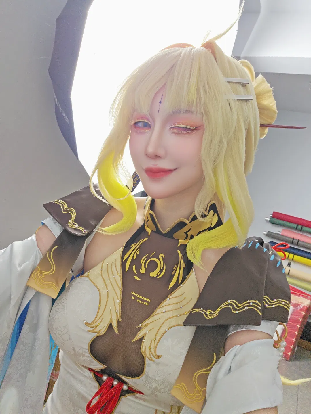 【秧秧cos】鳴潮這套金色造型的細節分享 - 第 3 張
