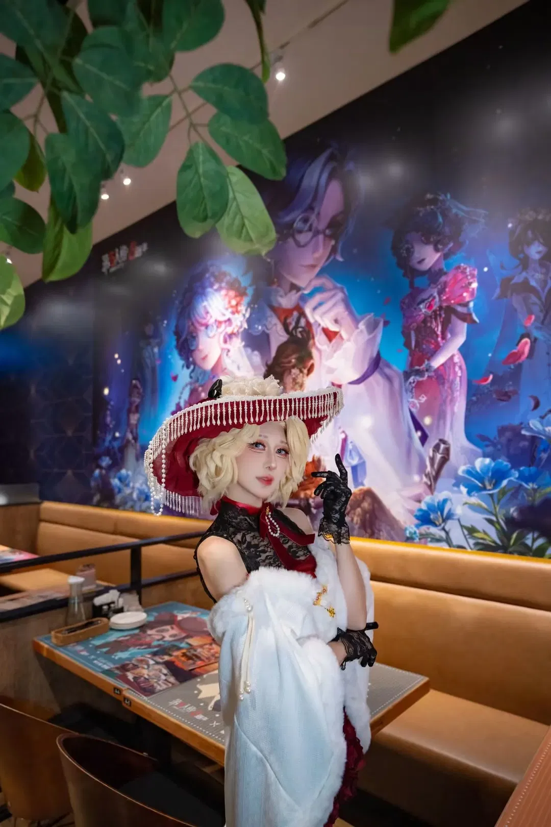 【法罗女士cos】优雅赴约第五人格八周年主题餐厅 - 第 5 张