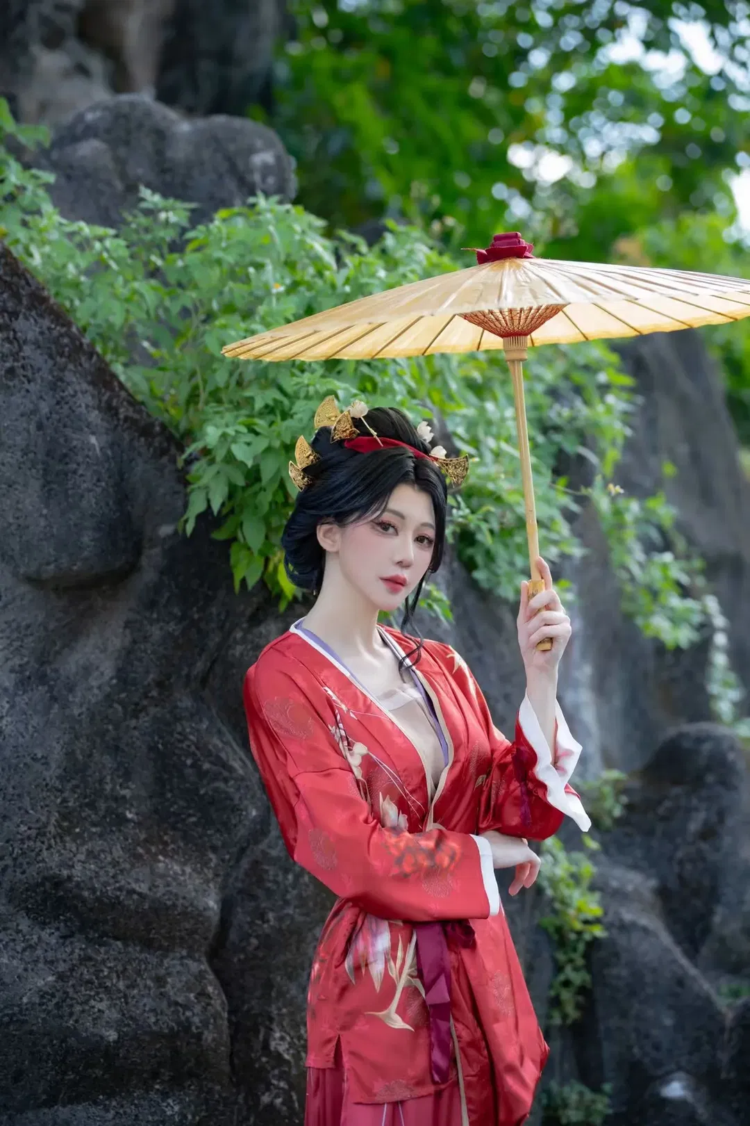 【寒香寻cos】燕云十六声里的寒姨，在园林里读闲书 - 第 3 张