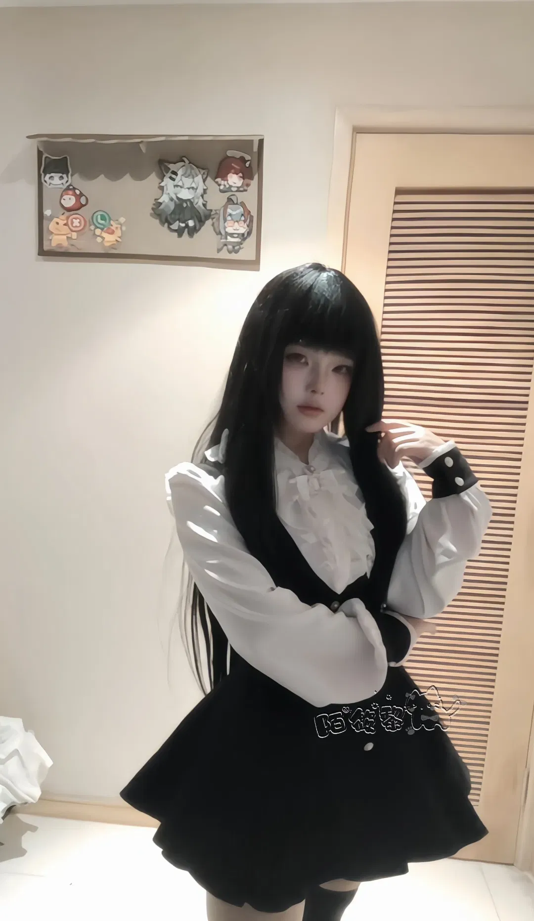 凜凜蝶印象穿搭 暗黑系蕾服與小個子連衣裙搭配 - 第 1 張