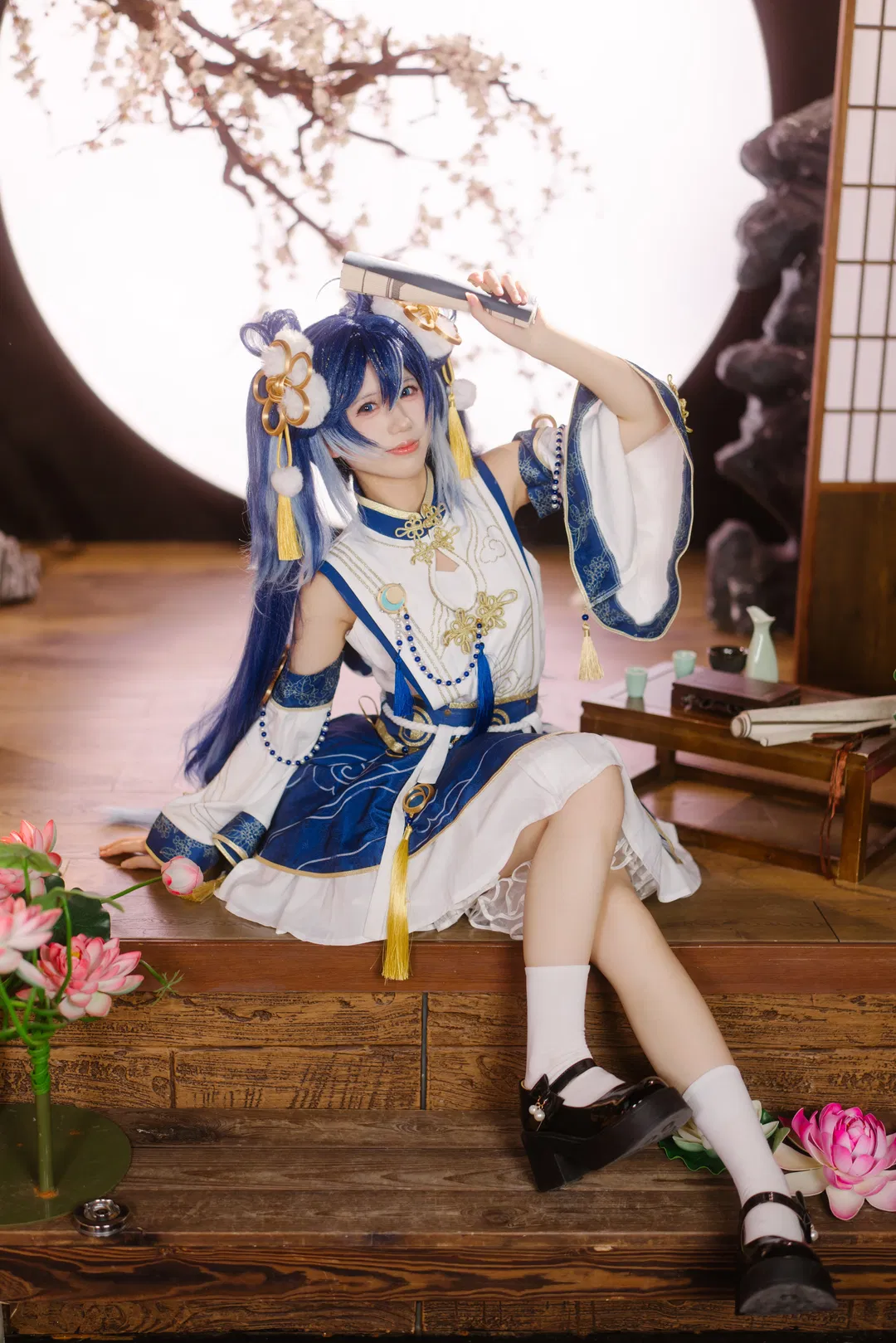 【尤诺cos】鸣潮里的国风少女，中秋满月氛围感拉满 - 第 3 张