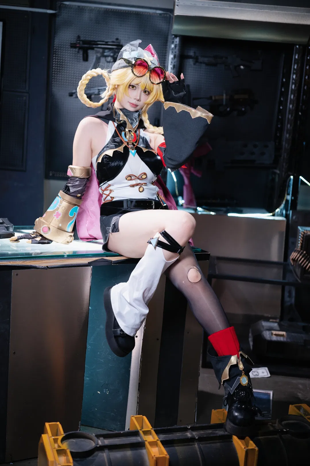 【ヤフォダコスプレ】『原神』賞金稼ぎが紡ぐ「秘聞館」の日常 - 1 枚目