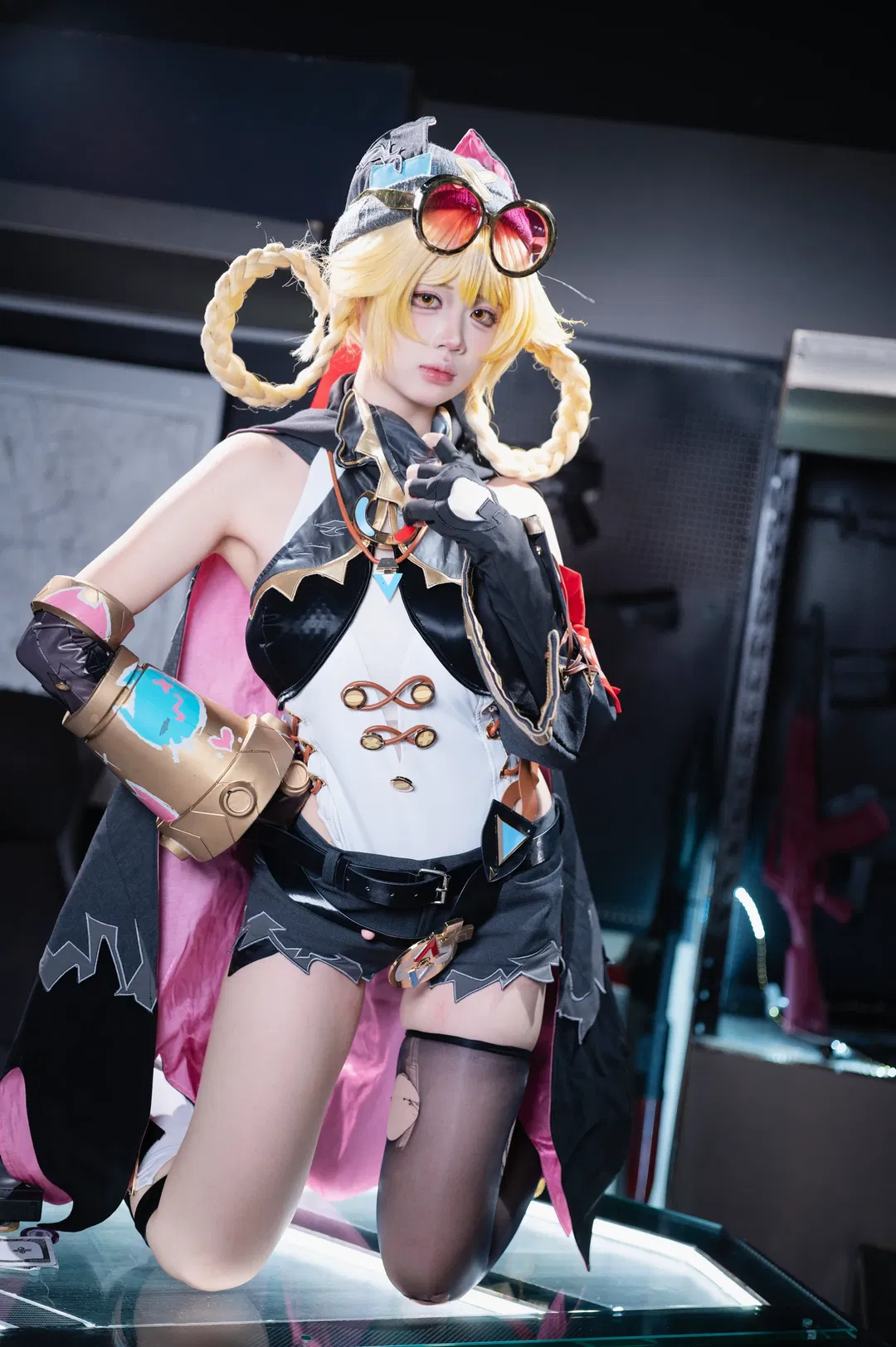 【ヤフォダコスプレ】『原神』賞金稼ぎが紡ぐ「秘聞館」の日常 - 3 枚目
