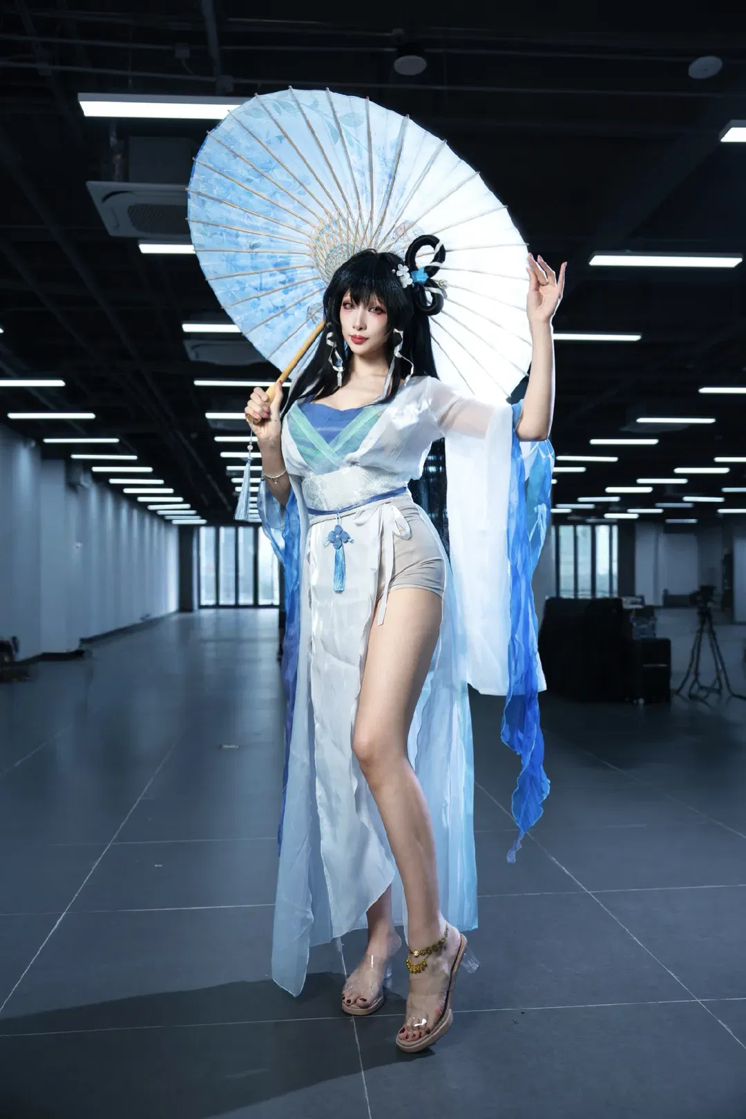 黛煙cos：少前2追放的藍白光影 - 第 1 張