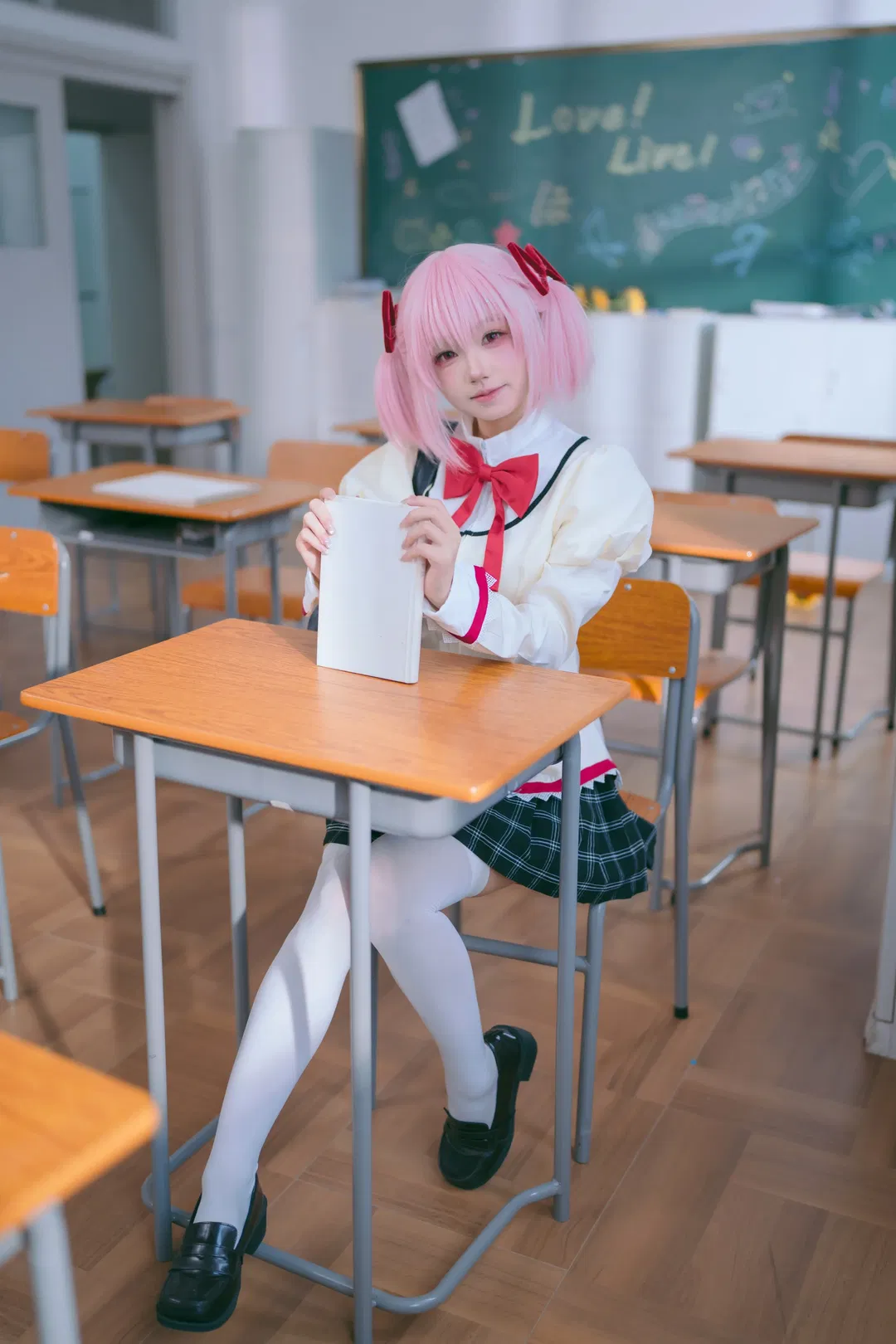 【鹿目圆cos】魔法少女小圆，在校园里把二次元变成现实 - 第 9 张