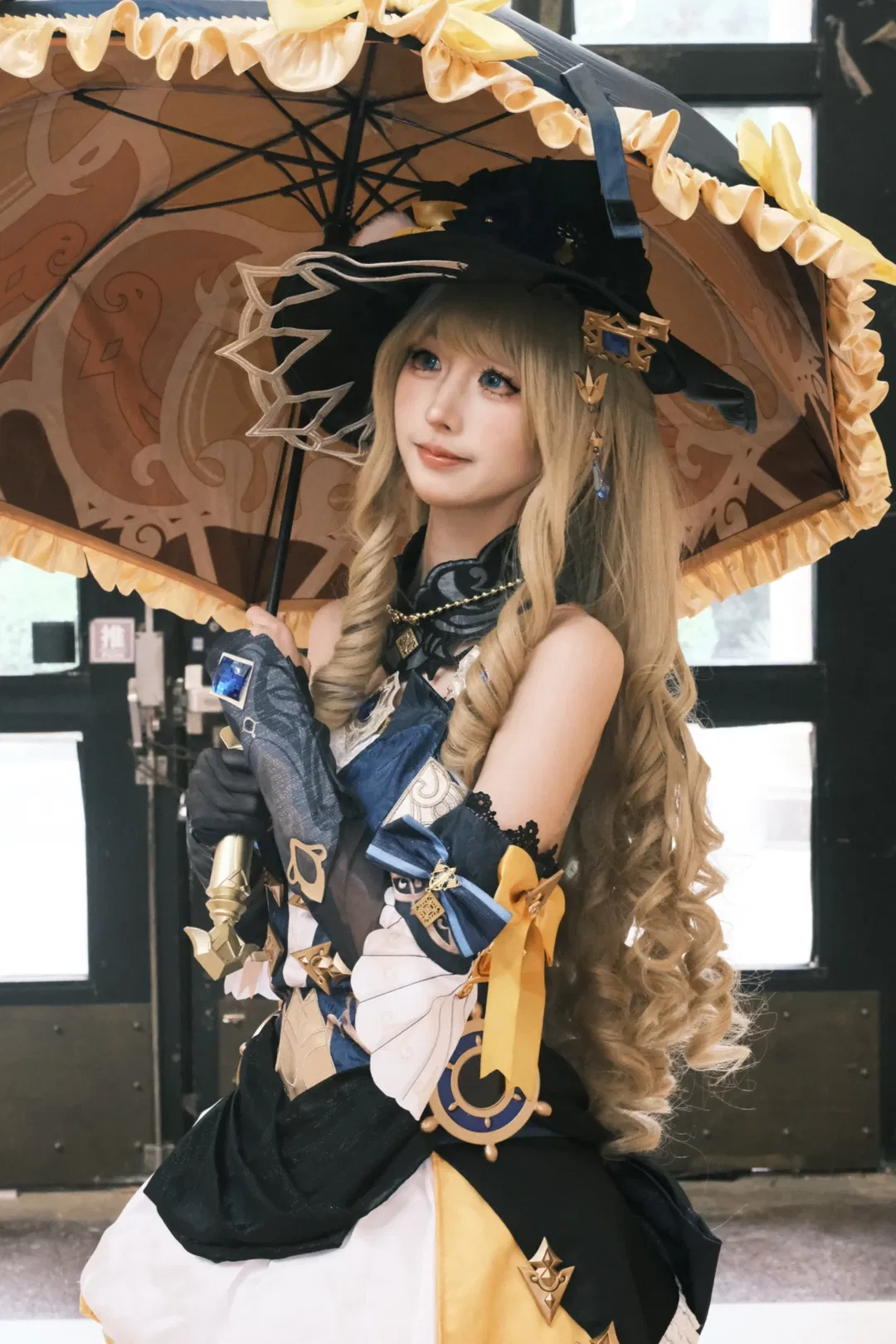 【娜维娅cos】原神大小姐的华丽登场 - 第 2 张