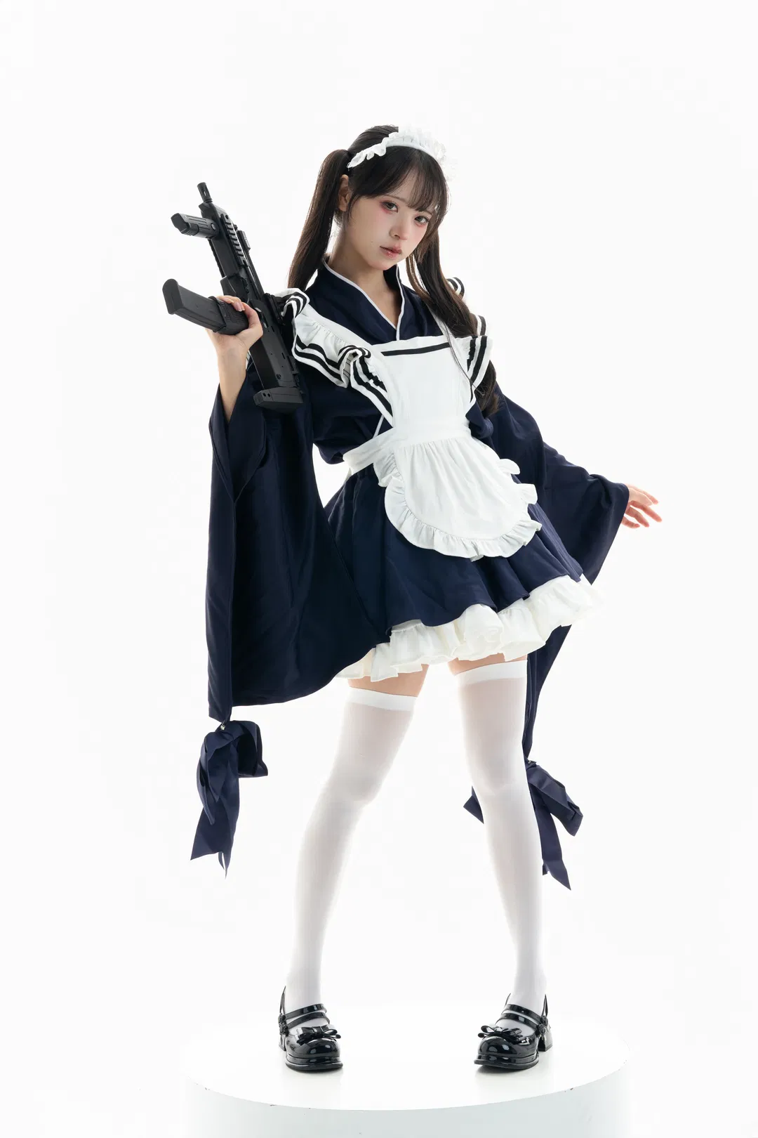 白棚和风武装女仆，动作参考与绘画素材拉满 - 第 10 张