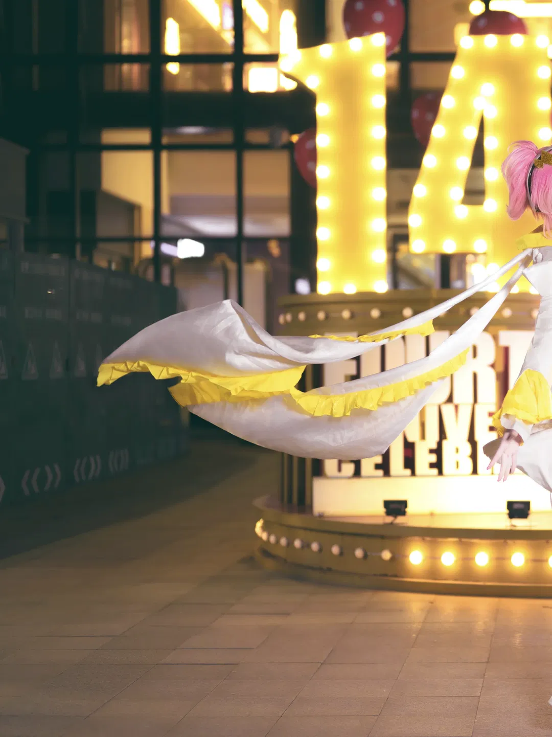 【日奈森亚梦cos】充满活力与张力的夜景舞台风 - 第 2 张