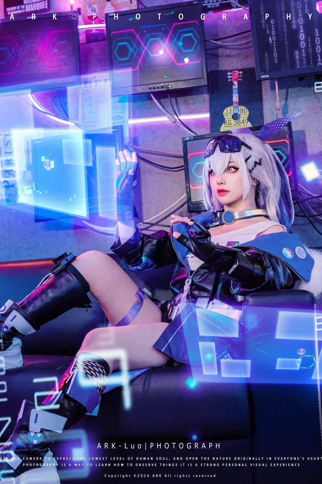 【银狼cos】崩坏星穹铁道里爱玩游戏的她 - 第 1 张
