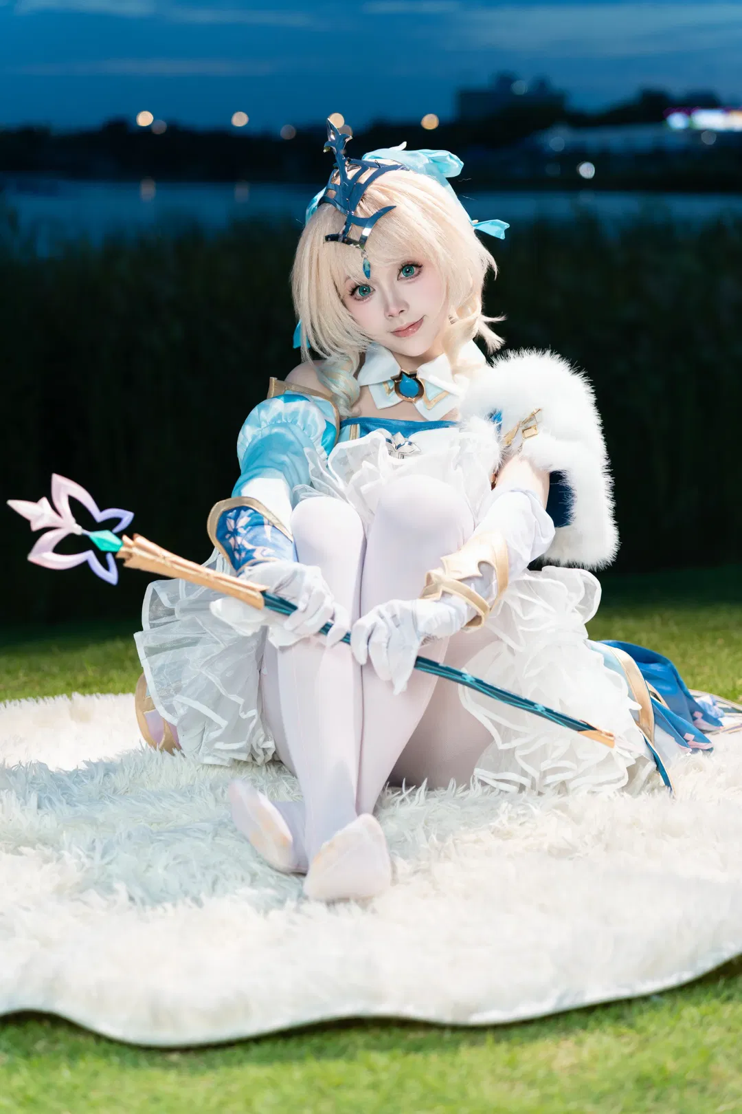 【薇斯納cos】原神至冬湖邊場照，脫了鞋也要出好片 - 第 4 張