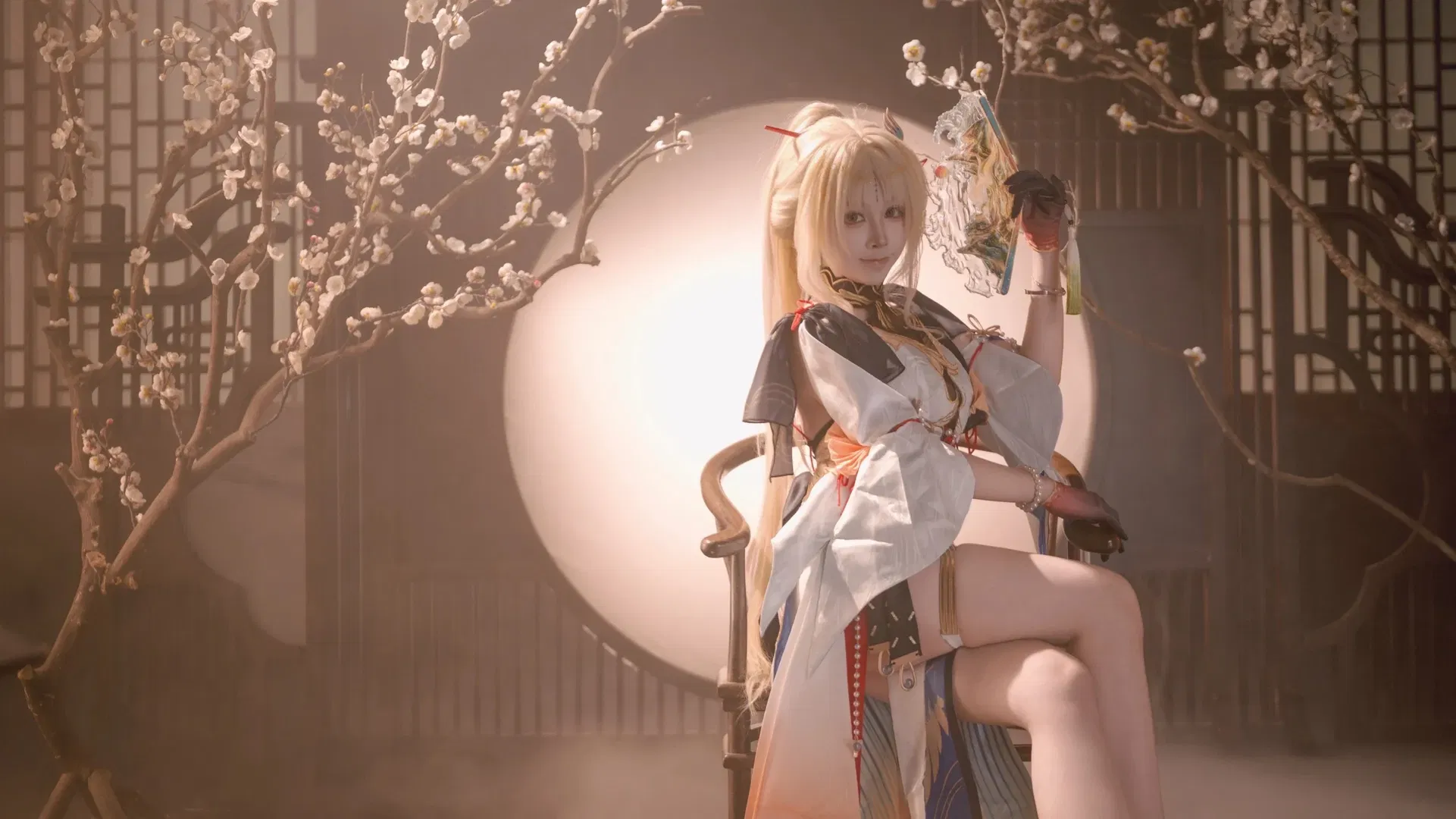 【穗穗cos】鸣潮国风造型，手执折扇坐看云起 - 第 8 张
