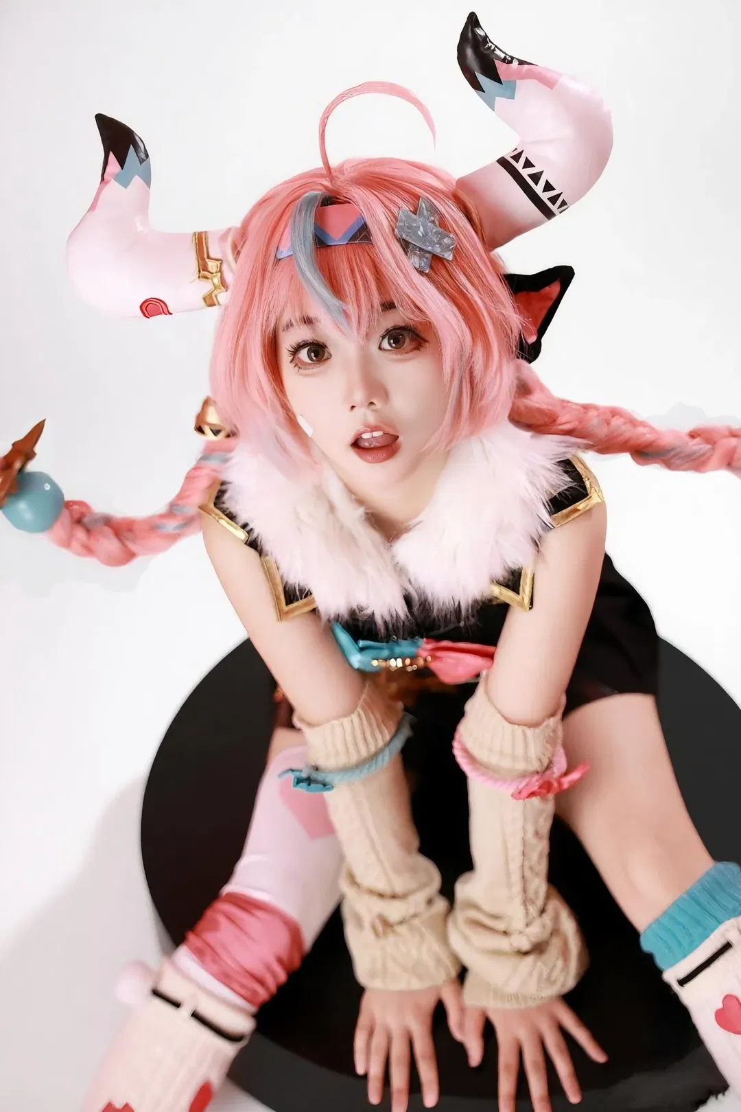 【瓦蕾莎cos】不是胖是可愛到膨脹的拍照姿勢分享 - 第 1 張