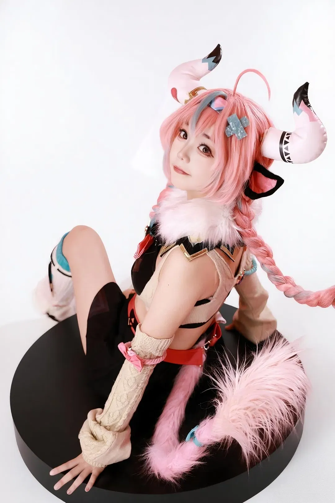 【瓦蕾莎cos】不是胖是可愛到膨脹的拍照姿勢分享