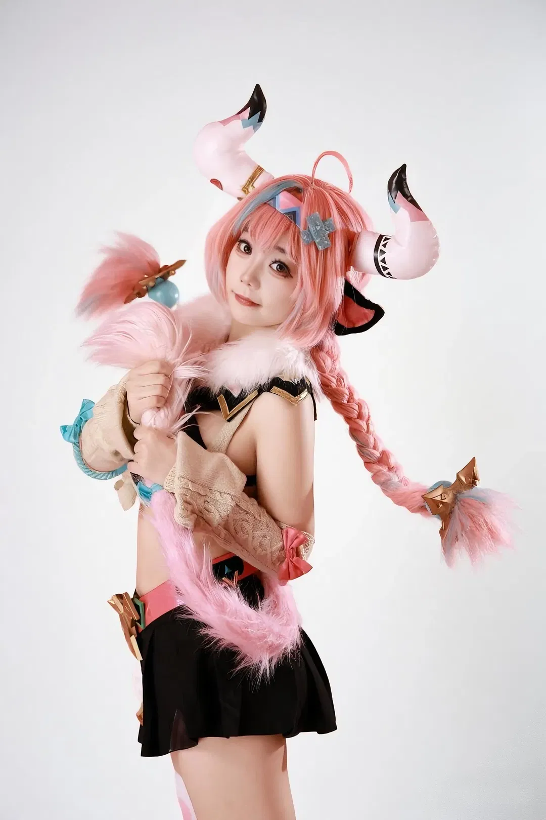 【瓦蕾莎cos】不是胖是可愛到膨脹的拍照姿勢分享 - 第 4 張