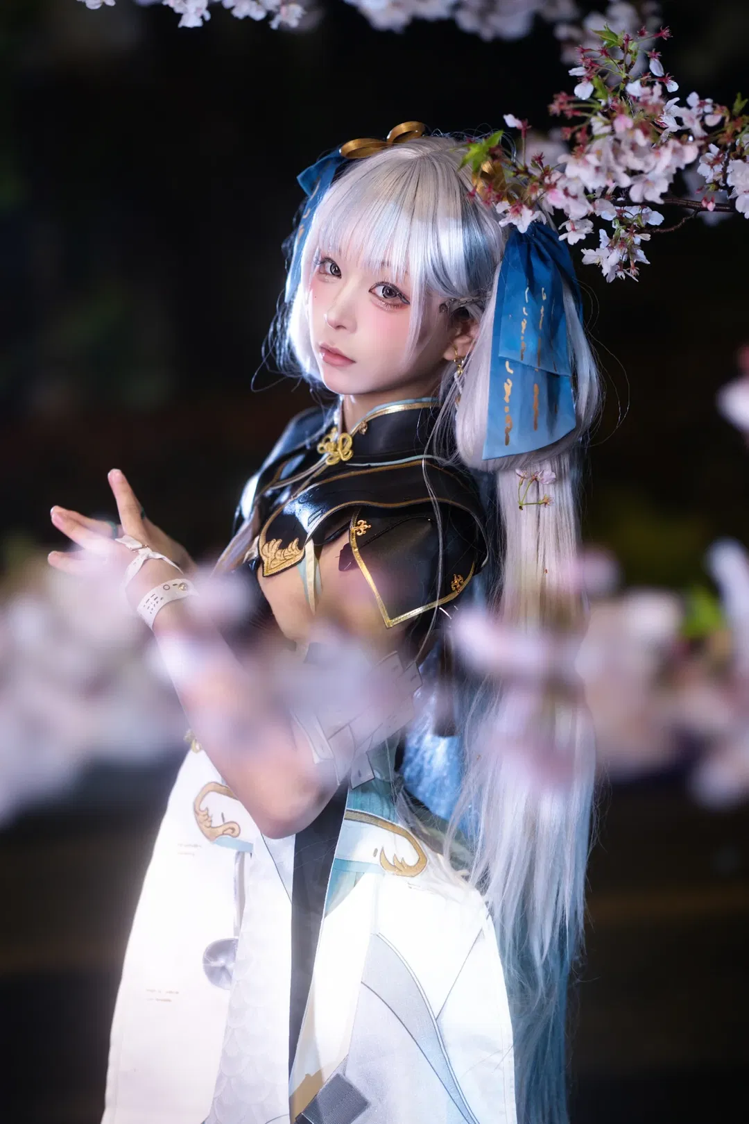 【今汐cos】鸣潮夜景樱花，细节考究的动态拍摄记录 - 第 3 张
