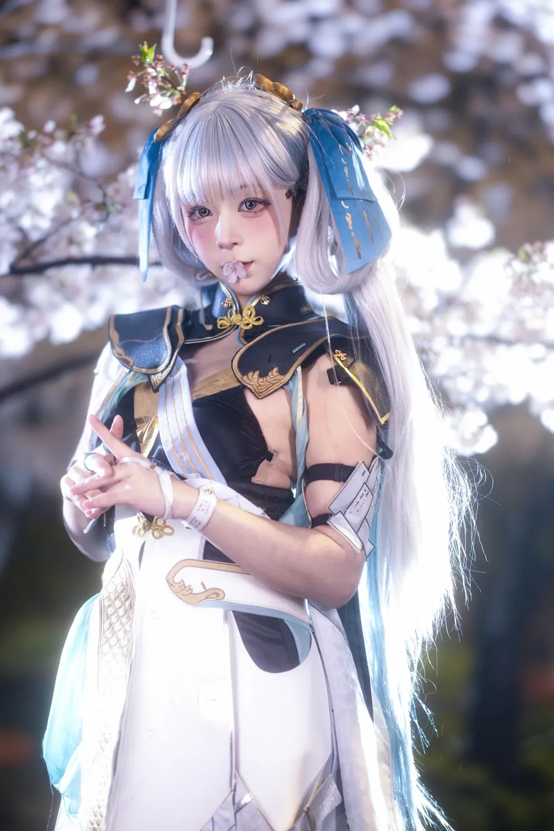 【今汐cos】鸣潮夜景樱花，细节考究的动态拍摄记录 - 第 7 张