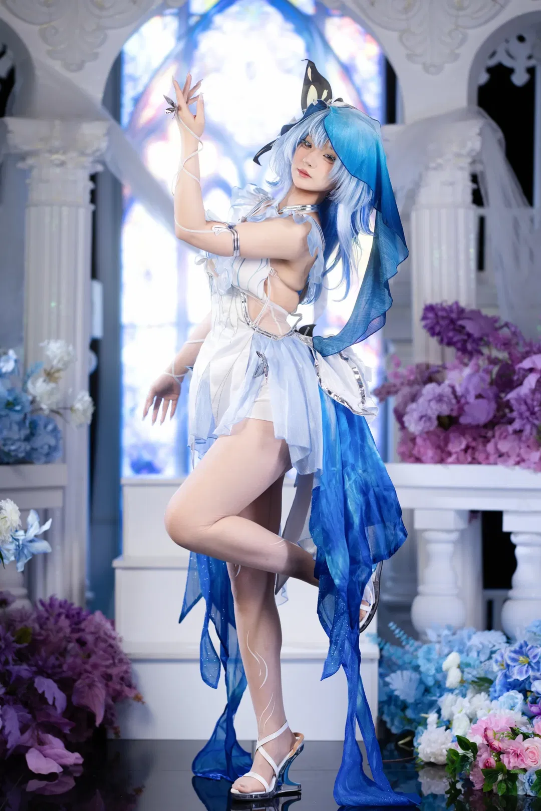 【守岸人cos】鸣潮清冷感拉满的蓝色幻梦 - 第 1 张